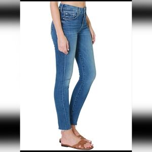 MOTHER Women Skinny Jeans in Medium Blue Wash